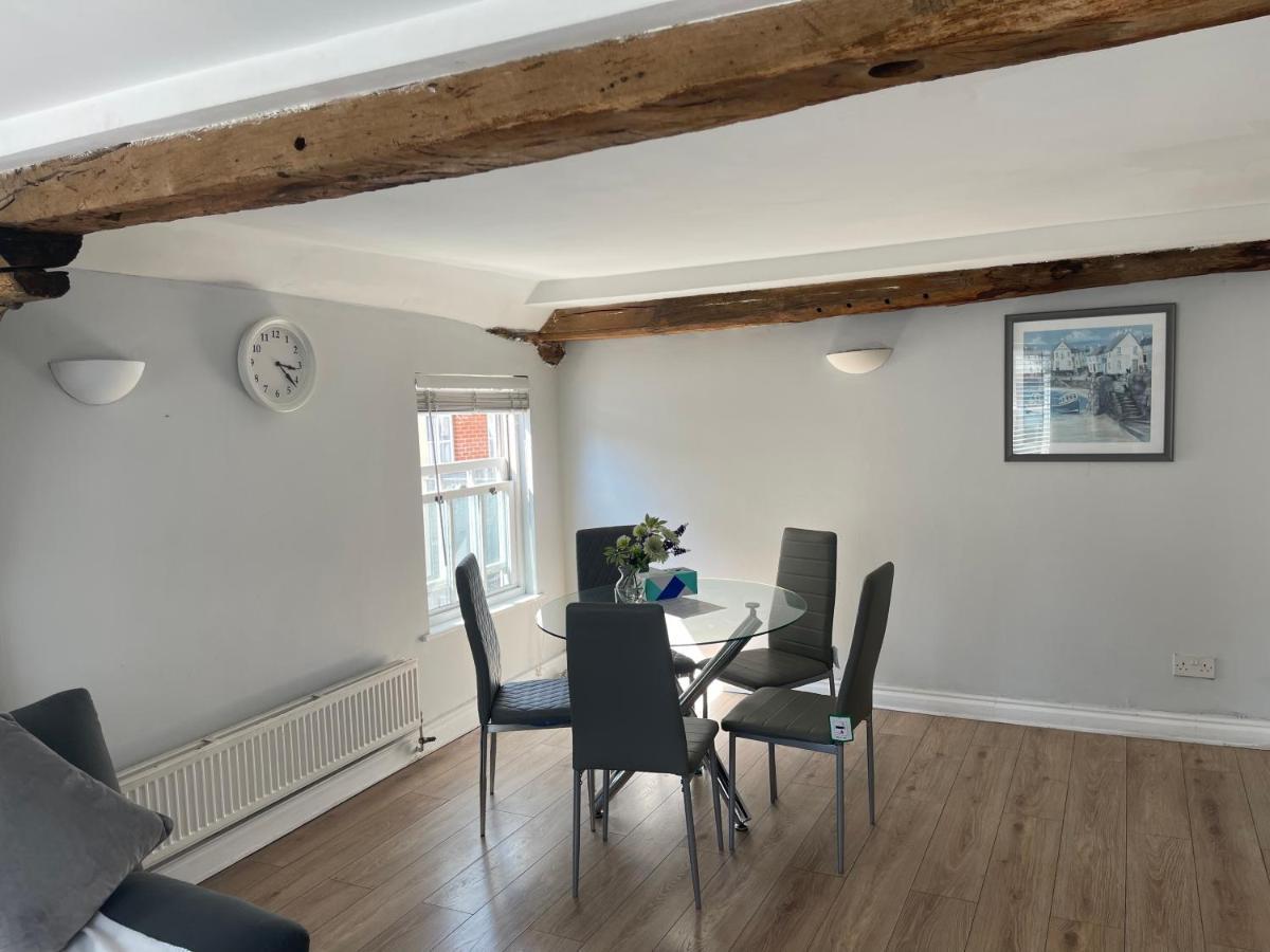 Town Duplex Apartment